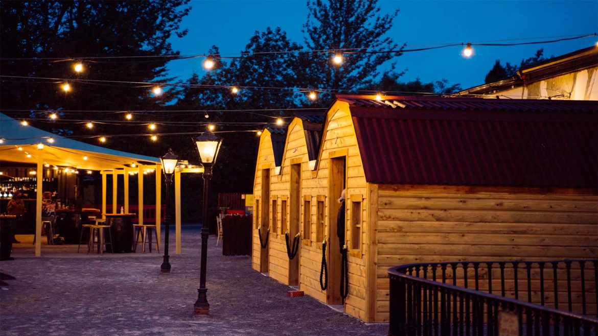cabins treehouse