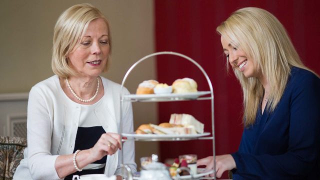 dining-afternoon-tea-lobby