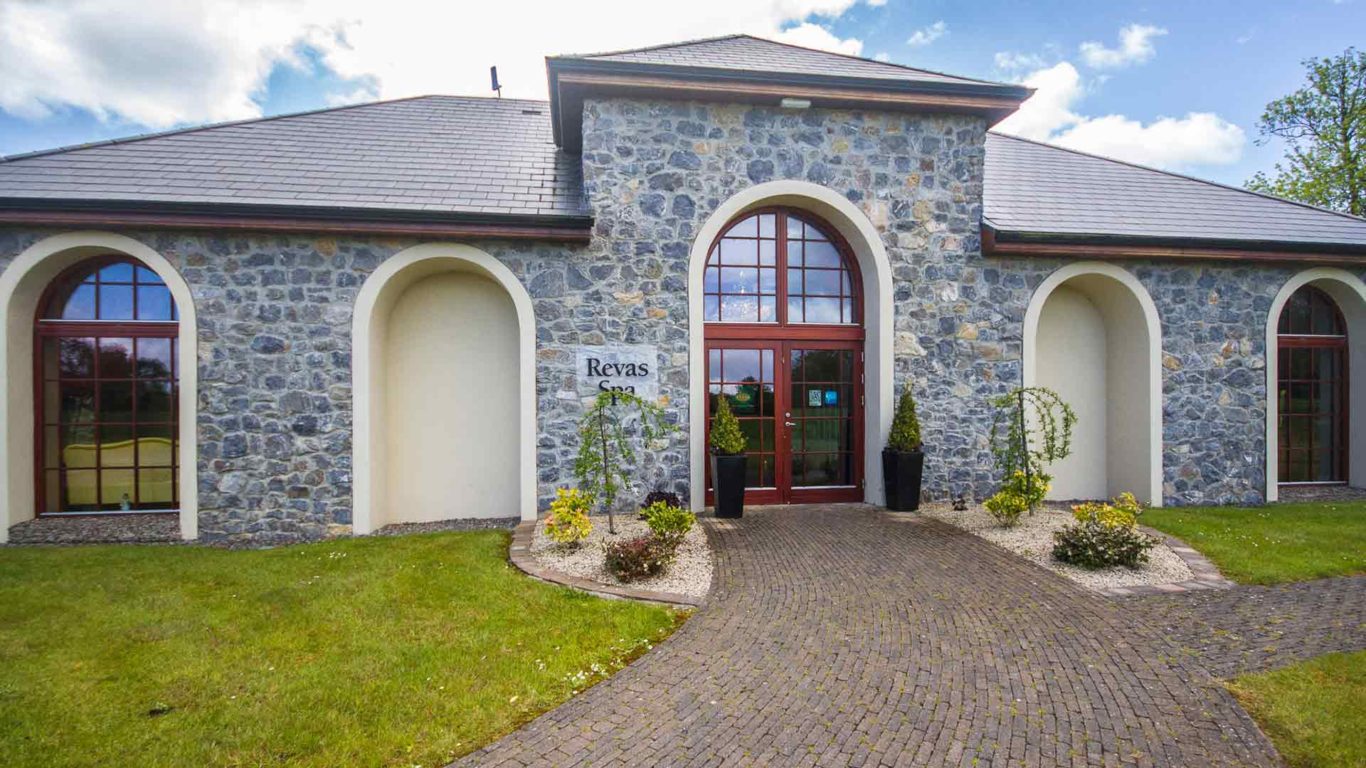 revas-spa-exterior-02