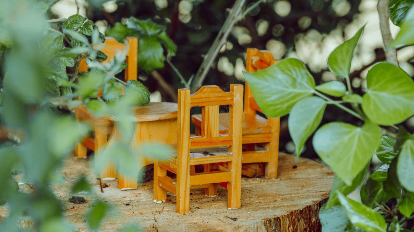 Fairy Trail Table and Chairs at the Woodlands Hotel
